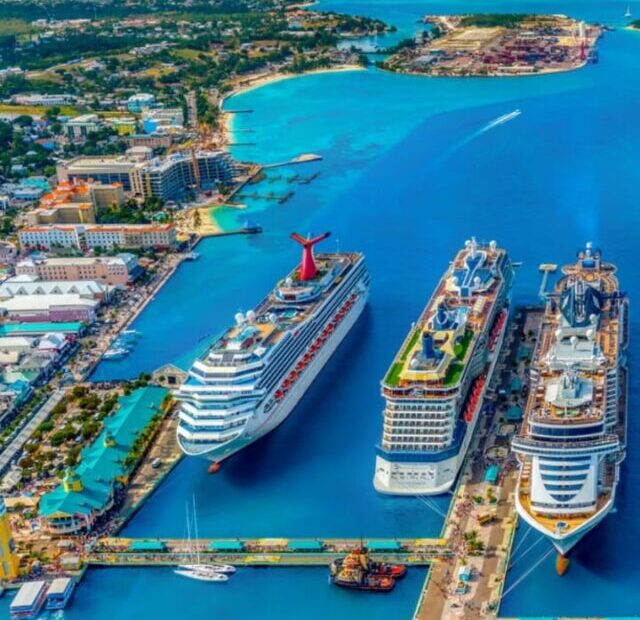 cropped-Cruise-Ships-at-the-Bahamas.jpeg