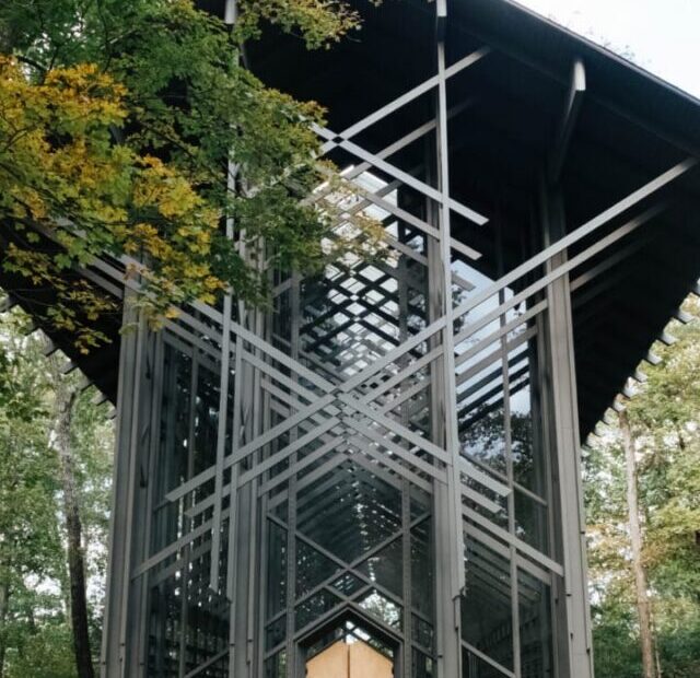 cropped-Thorncrown-Chapel-Eureka-Springs.jpeg