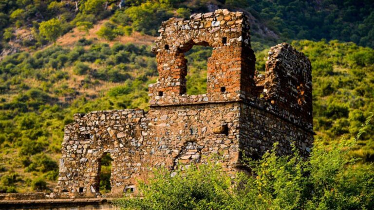 6 Spooky Ghost Towns in India that You Must Visit 1 6 Spooky Ghost Towns in India that You Must Visit