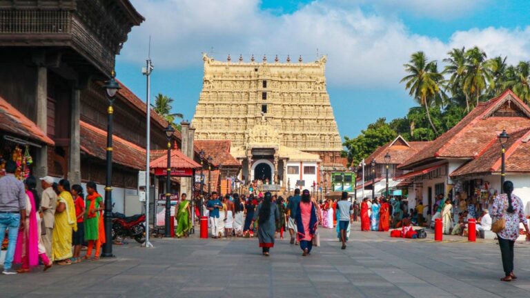 5 Ancient and Popular Temples to Visit in Kerala, India 1 5 Ancient and Popular Temples to Visit in Kerala, India