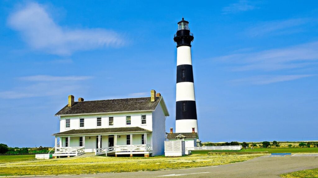 Top 8 Lighthouses On The East Coast Of United States (USA)