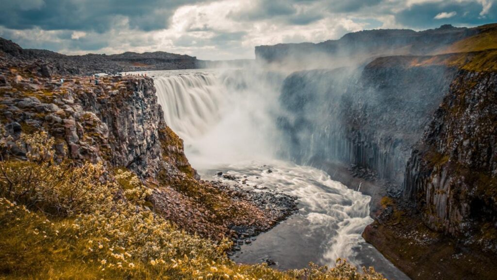 Top 10 Mesmerizing Waterfalls to Visit in Iceland