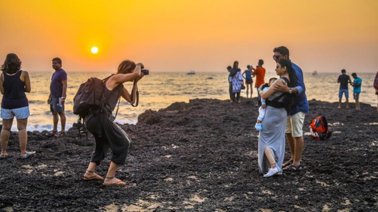 Top 8 Sea Beaches To Visit In Goa (India) For Foreigners 1 Top 8 Sea Beaches To Visit In Goa (India) For Foreigners
