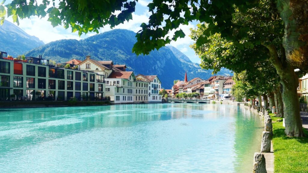 Top 9 Beautiful Villages and Small Towns to Visit in Switzerland