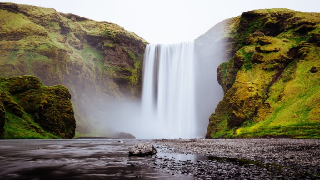 Top 10 Mesmerizing Waterfalls to Visit in Iceland