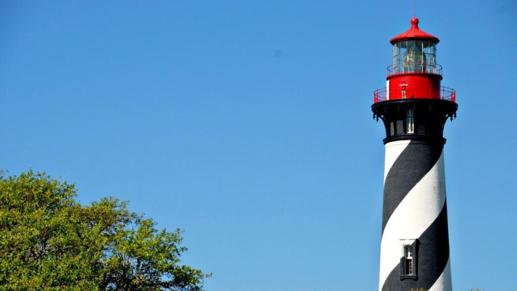 Top 8 Lighthouses On The East Coast Of United States (USA)