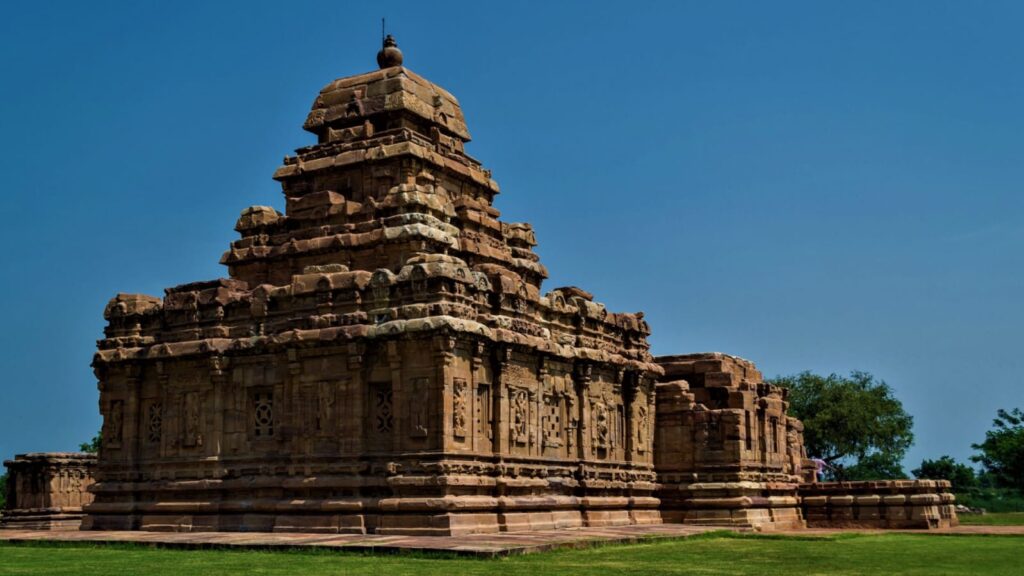 Top 7 Historical Monuments To Visit In Karnataka