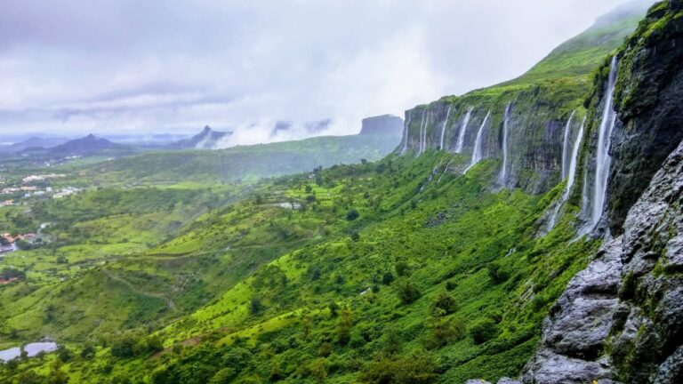 Top 9 Tourist Attractions & Places To Visit In Nashik, Maharastra 1 Top 9 Tourist Attractions & Places To Visit In Nashik, Maharastra