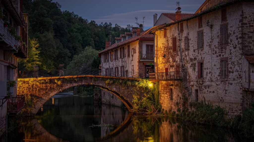 Top 8 Beautiful Villages and Small Towns to Visit in France