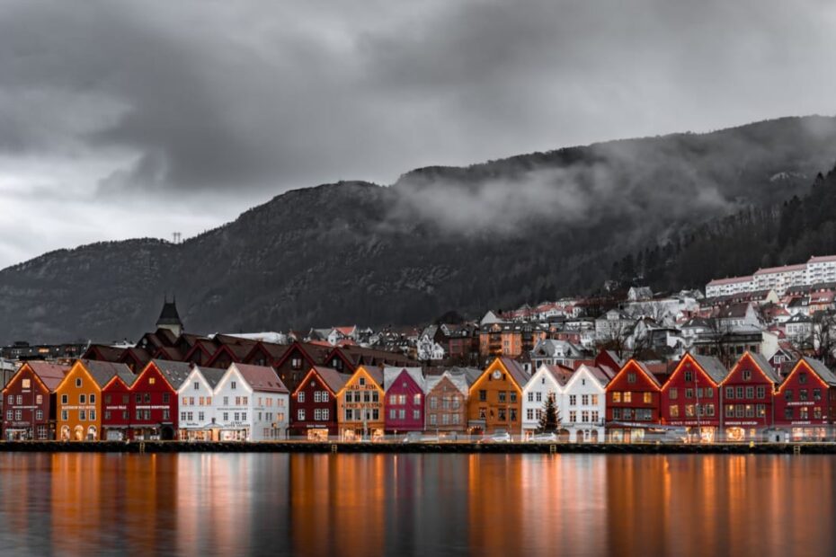 Top 6 Famous and Iconic Places To Visit In Norway