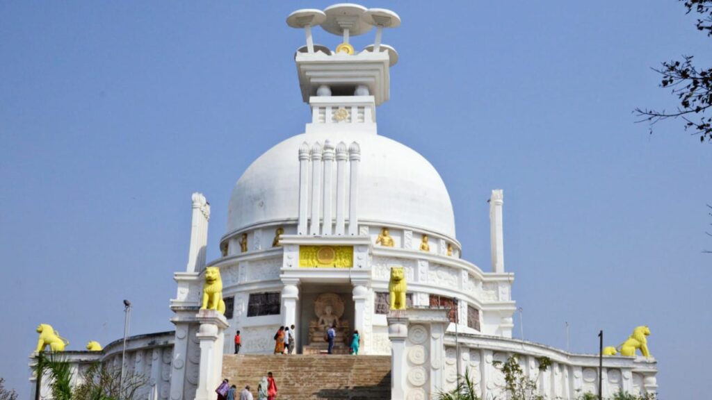 8 Prominent Stupas You Must Visit In India