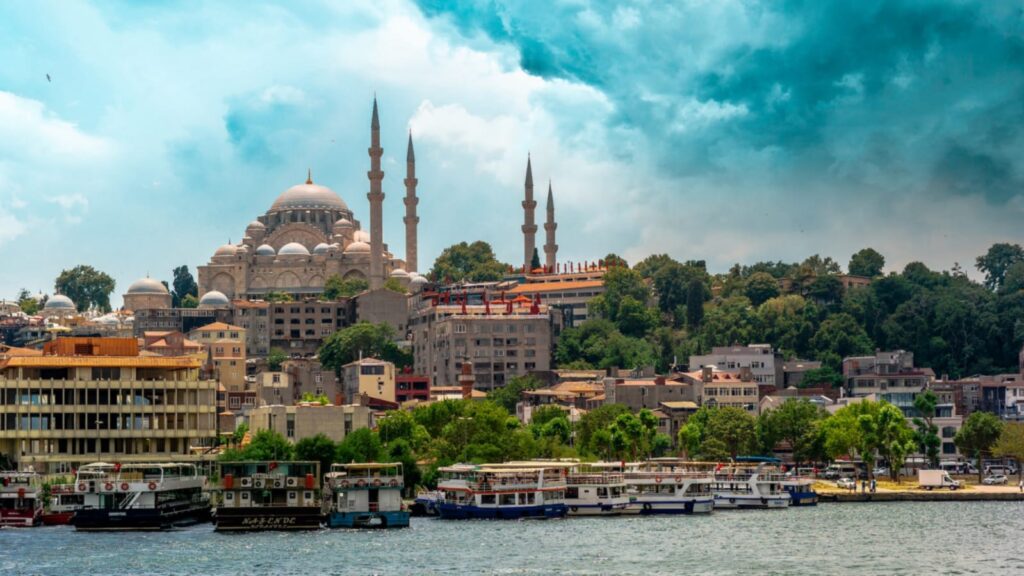 Top 10 Places That Will Make You Fall In Love With Istanbul