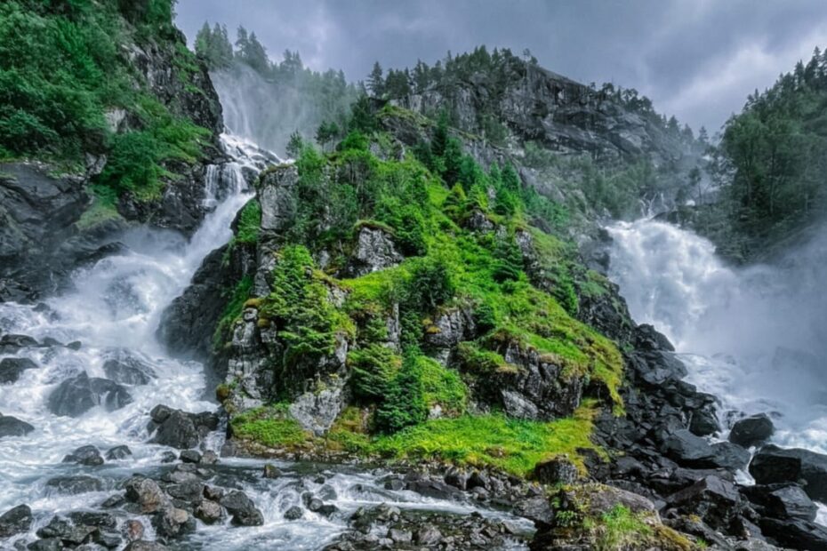 6 Majestic Waterfalls To Visit In Norway