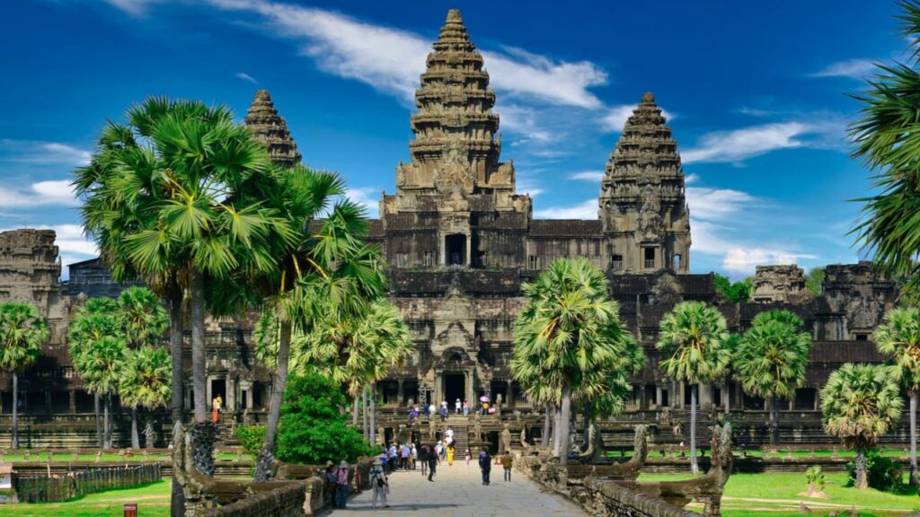 Top 10 Visa-On-Arrival/Visa-Free Countries For Indians