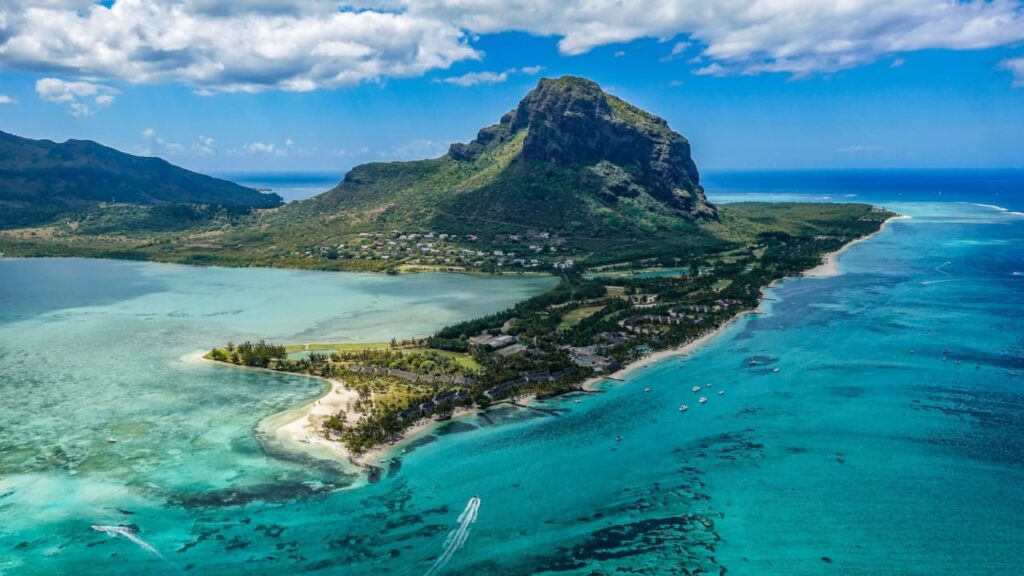 Top 10 Visa-On-Arrival/Visa-Free Countries For Indians