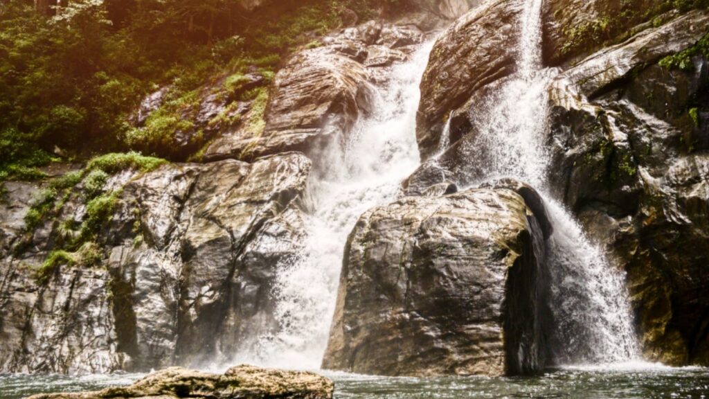 Top 8 Gorgeous Waterfalls To Visit in Kerala