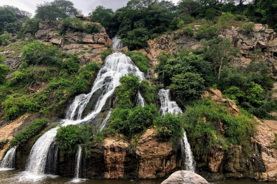 6 Famous Waterfalls To Visit Near Bangalore (Karnataka) 2023