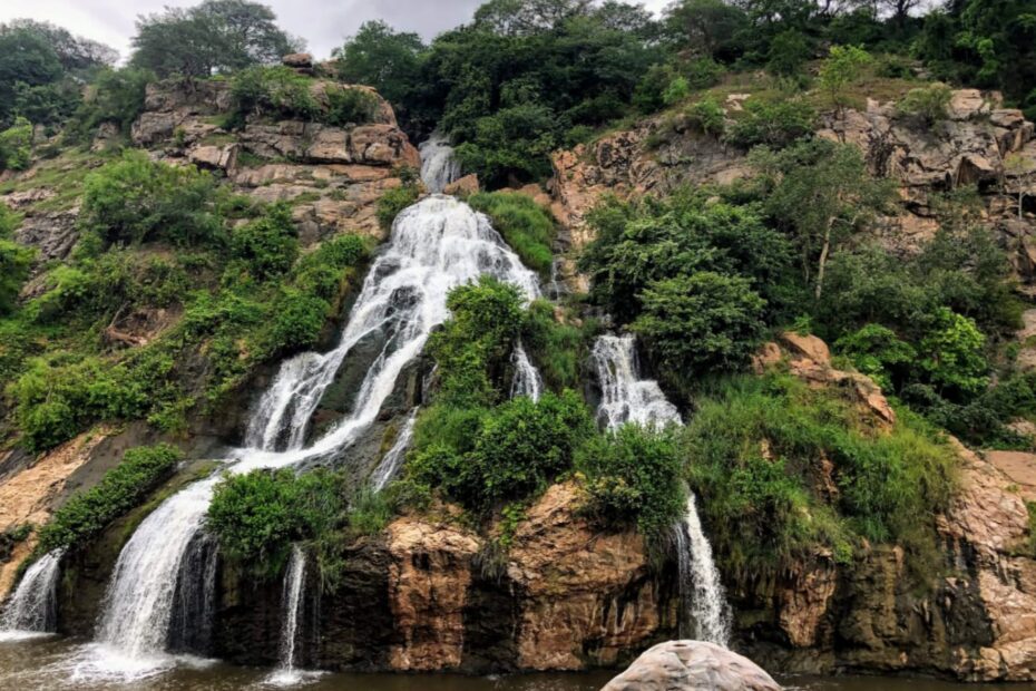 6 Famous Waterfalls To Visit Near Bangalore (Karnataka)