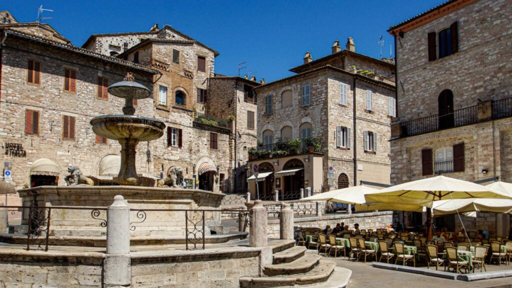 Top 6 Hilltop Towns To Visit In Italy | Best Italian Hill Stations