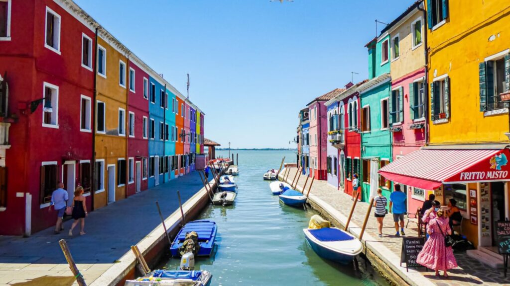 Top 8 Things to do in Burano (Venice) Italy 2023