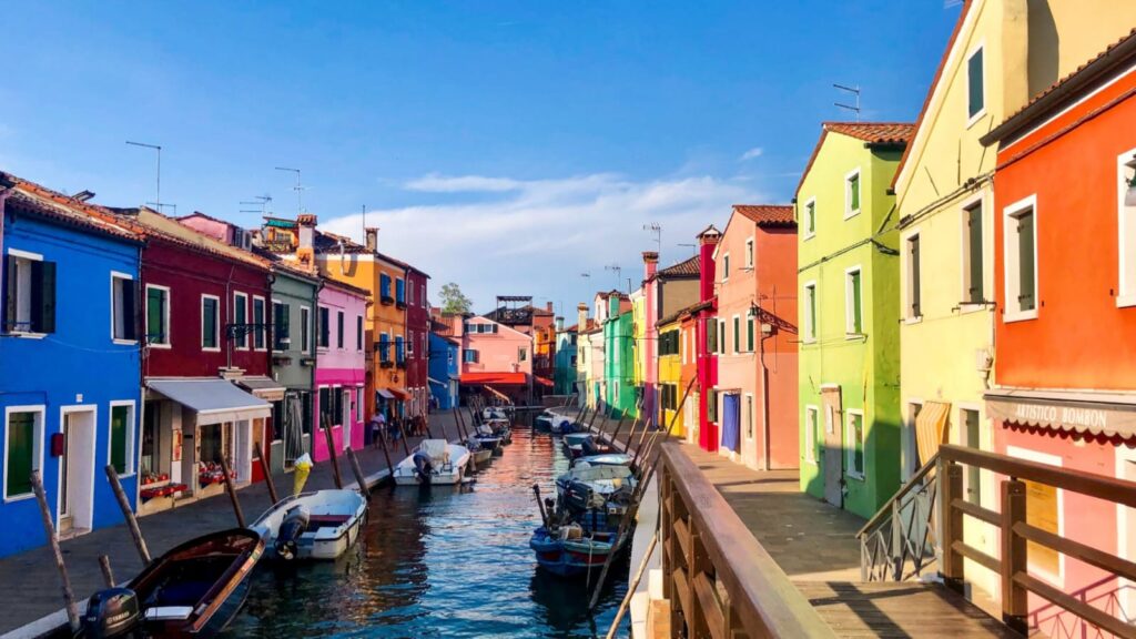 Top 8 Things to do in Burano (Venice) Italy 2023