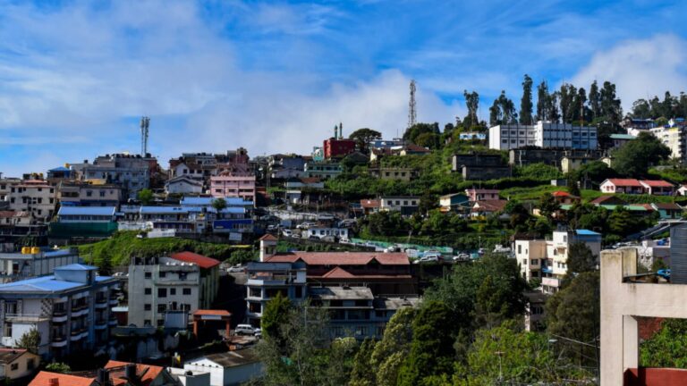 Top 6 Famous Hill Stations To Visit In Tamil Nadu (India) 1 Top 6 Famous Hill Stations To Visit In Tamil Nadu (India)