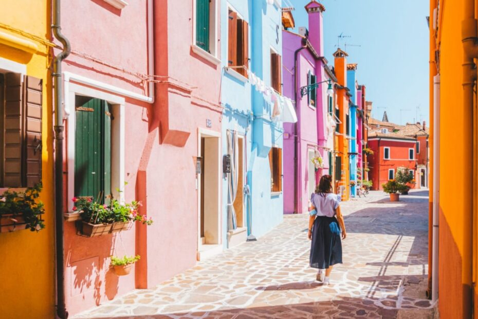 Top 8 Things to do in Burano (Venice) Italy