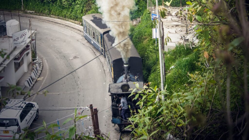 8 Most Beautiful And Scenic Trains Routes In India