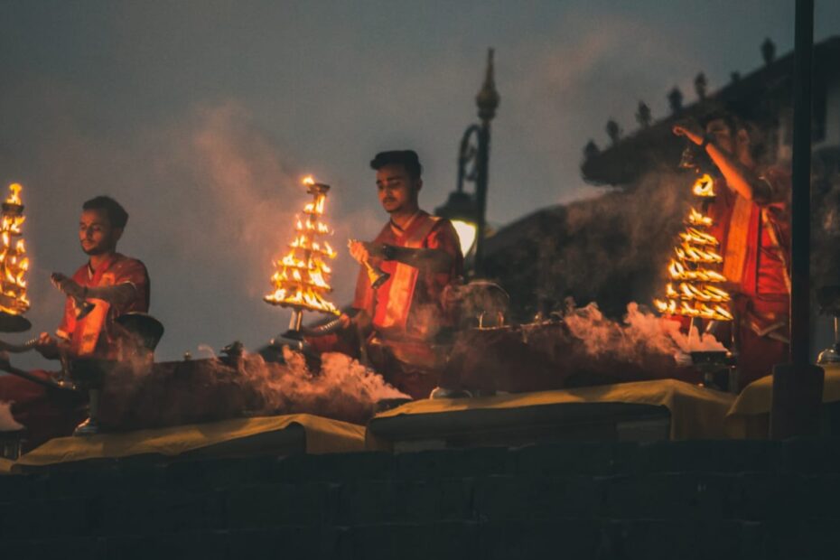 6 Hindu Religious Places You Can Visit in Benaras (Varanasi) India
