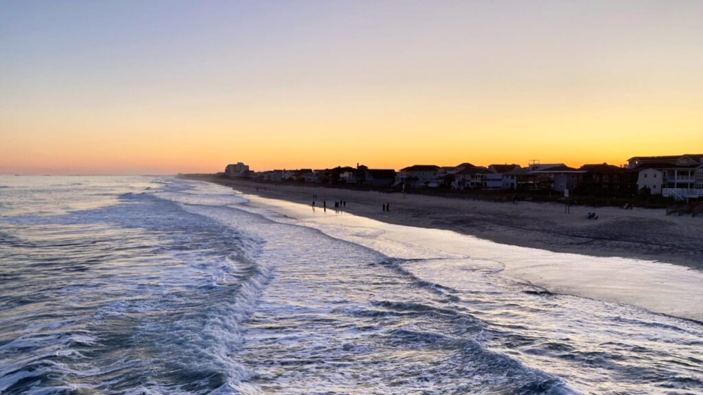 6 Famous Beach Towns in North Carolina (United States)