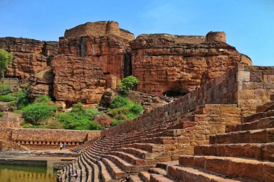 Badami Cave Temples (Karnataka) - History, Architecture