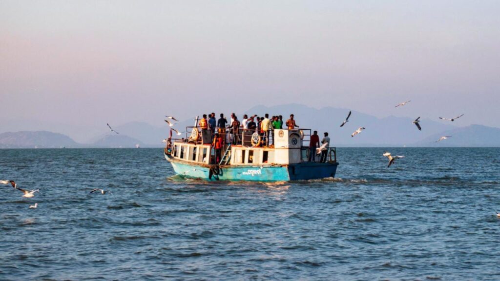 Top 6 Largest Lakes You Must Visit In India