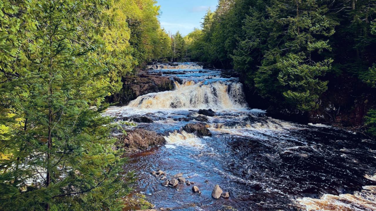 5 Mesmerizing Waterfalls to Visit in Wisconsin (USA) Dreamtrix