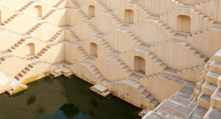 5 Famous Stepwells You Must Visit In Rajasthan (India) 1 5 Famous Stepwells You Must Visit In Rajasthan (India)